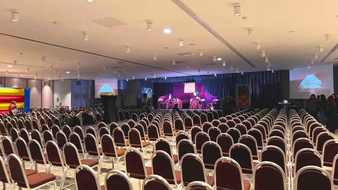 Spectacle Magie enfants en école Centre de loisirs Entreprise en Seine-Saint-Denis: Le Meilleur Magicien 93 à 93270 Sevran Spectacle Magie enfants en école Centre de loisirs Entreprise en Seine-Saint-Denis: Le Meilleur Magicien 93 à 93270 Sevran