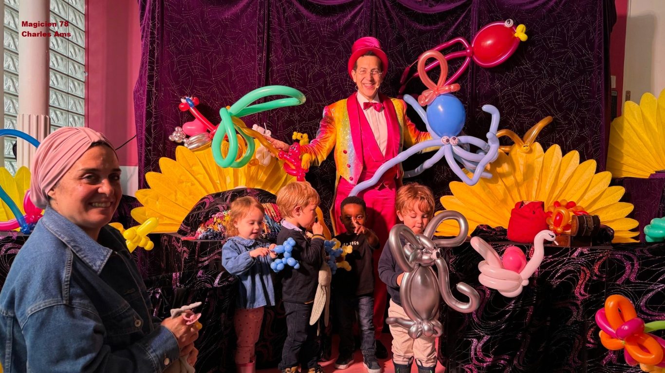 Merveilleux Spectacle dans une crèche à Chatou 78400 Magicien 78 Centre Loisirs Spectacle Magie Enfant école à Chatou 78400 Rambouillet Milon-la-Chapelle Le Pecq Maisons Laffitte Jouy-en-Josas
