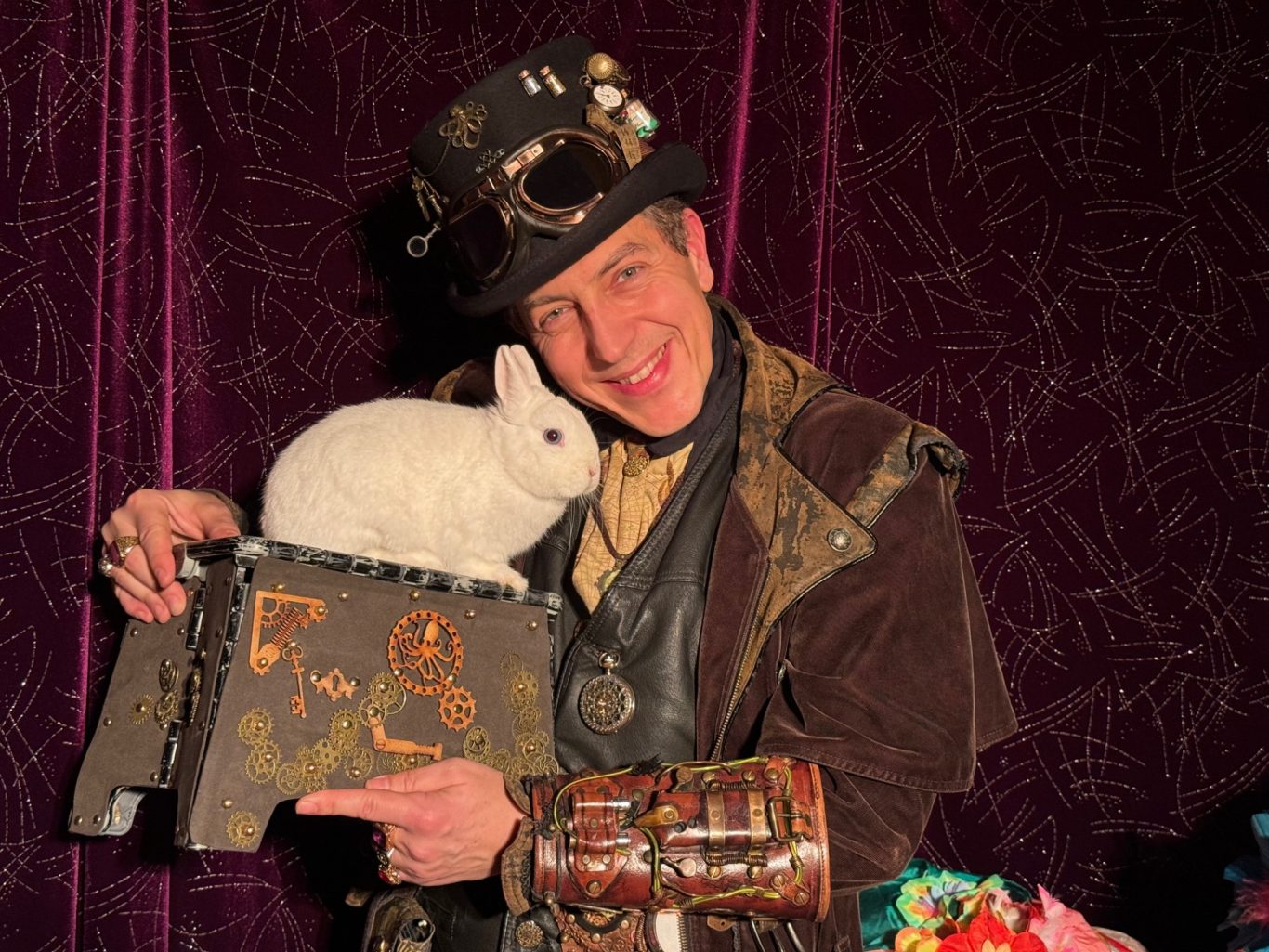 Spectacle scolaire Magie Jeune Public pour école élémentaire maternelle et Centre de Loisirs aéré ALSH ACM à 91410 Dourdan en Essonne Spectacle scolaire Magie Jeune Public pour école élémentaire maternelle et Centre de Loisirs aéré ALSH ACM à 91410 Dourdan en Essonne