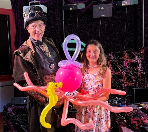 Spectacle scolaire pour école maternelle primaire ALSH: Charles Ams le meilleur sculpteur de ballons du 27 à 27000 Evreux