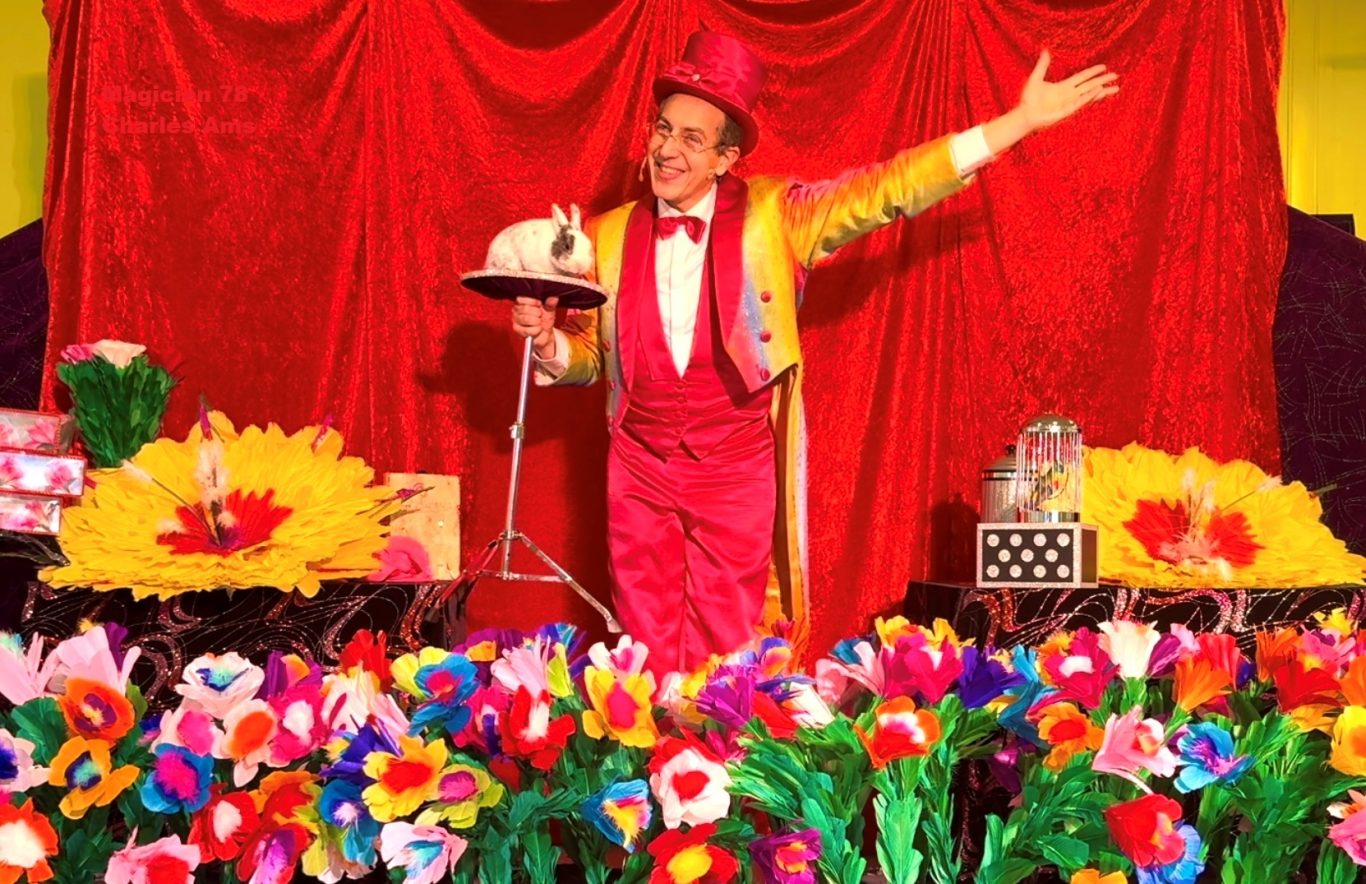 Spectacle de Magie enfant avec apparition d'un beau lapin et de milliers de fleurs en école à Sartrouville 78500 Spectacle magie enfant école 78 dans les Yvelines ou centre de loisirs sur 78500 Sartrouville : Projet éducatif et atelier magie pour CP CE1