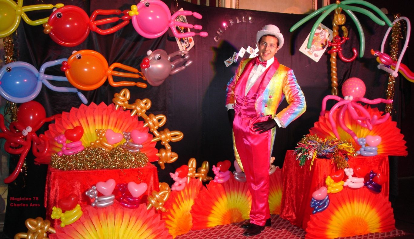 Stand de Sculpture de ballons pour Kermesse école et centre de loisirs dans le 78 Les Yvelines avec le magicien 78200 Mantes-la-Jolie Spectacle projet éducatif Magie pour enfant en école et centre de loisirs dans Les Yvelines à Meulan Mantes la Jolie 78200 Mantes la Ville