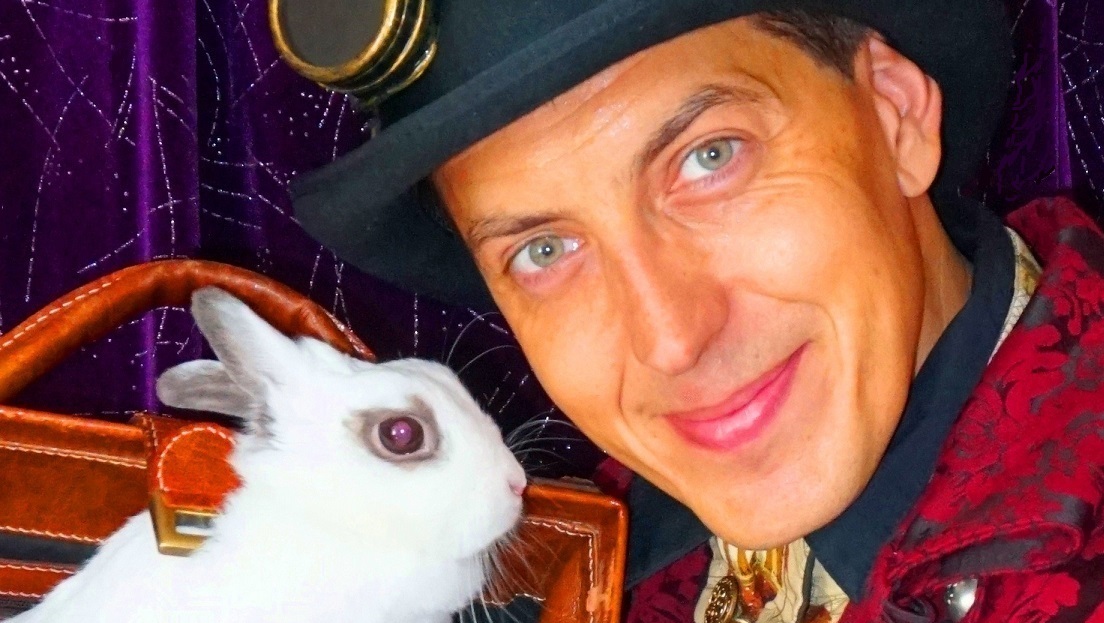 Spectacle scolaire avec ou sans le beau lapin blanc: merveilleux moment de magie pour école maternelle et primaire ALSH 92 à 92800 Puteaux Spectacle scolaire magie 92 le mieux noté par les écoles maternelles primaires ALSH centres de loisirs à 92800 Puteaux en Hauts-de-Seine