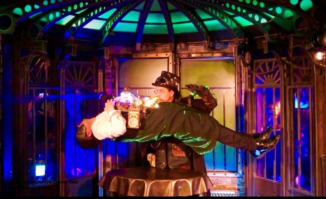 Lévitation unique ! Spectacle magie enfant pour école centre de loisirs ALSH. Meilleur magicien 28 à 28100 Dreux en Eure-et-Loir Lévitation unique ! Spectacle magie enfant pour école centre de loisirs ALSH. Meilleur magicien 28 à 28100 Dreux en Eure-et-Loir