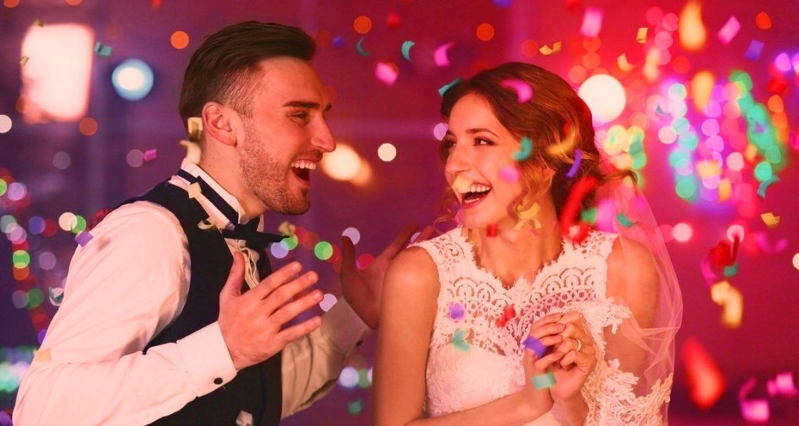 Ambiance heureuse et festive garantie pour votre réception avec cet animateur spécialiste dj mariage 27 à 27200 Vernon et Gaillon Evreux Le meilleur dj mariage 27 : Ambiance heureuse et festive garantie pour votre réception avec Charles Ams à 27200 Vernon et Gaillon Evreux