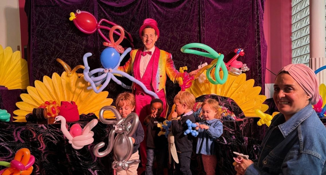 Intervenant Spectacle école Maternelle et crèche. Excellent Magicien pour enfant et jeune public 03 à 12 ans en Essonne à 91120 Palaiseau Intervenant Spectacle école Maternelle et crèche. Excellent Magicien pour enfant et jeune public 03 à 12 ans en Essonne à 91120 Palaiseau
