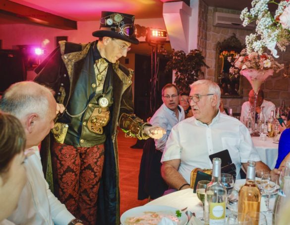 Magicien Mariage 78 Yvelines Spectacle Magie Close-up Mentalisme à Versailles Saint Lambert Le Pecq 78230 Chatou Feucherolles Le Vésinet