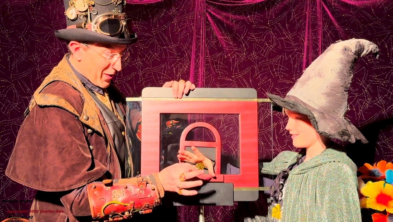 Spectacle interactif pour école maternelle ALSH et ACM. Meilleur magicien enfant centre de loisirs 28 à 28230 Épernon Spectacle interactif pour école maternelle ALSH et ACM. Meilleur magicien enfant centre de loisirs 28 à 28230 Épernon