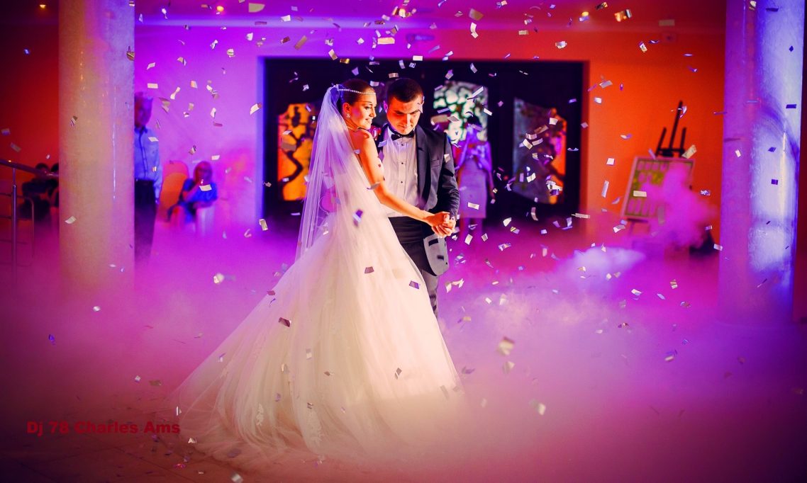 Création d'instants de féeries lors de votre réception Mariage avec le meilleur Dj 78 Les Yvelines 78310 Coignières Dj 78 dans Les Yvelines Dj 78 Les Yvelines Mariage Animation Anniversaire Saint-Germain-en-Laye le Vésinet Rambouillet Versailles Chatou à Coignières 78310