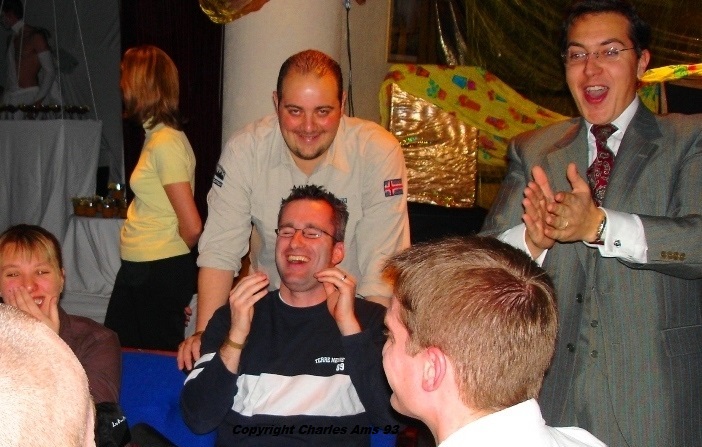 Magicien 93 Close-up Mentalisme Magie entreprise de qualité Haut-de-gamme à 93340 Le Raincy Montreuil Livry-Gargan Gagny Coubron