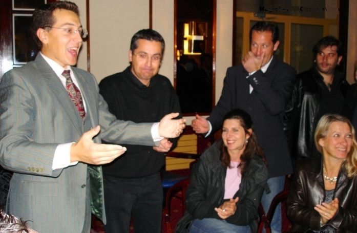 Le Meilleur Magicien 27 Close-up Magie Mariage Entreprise Mentaliste spectacle Team Building à 27200 Vernon dans l'Eure