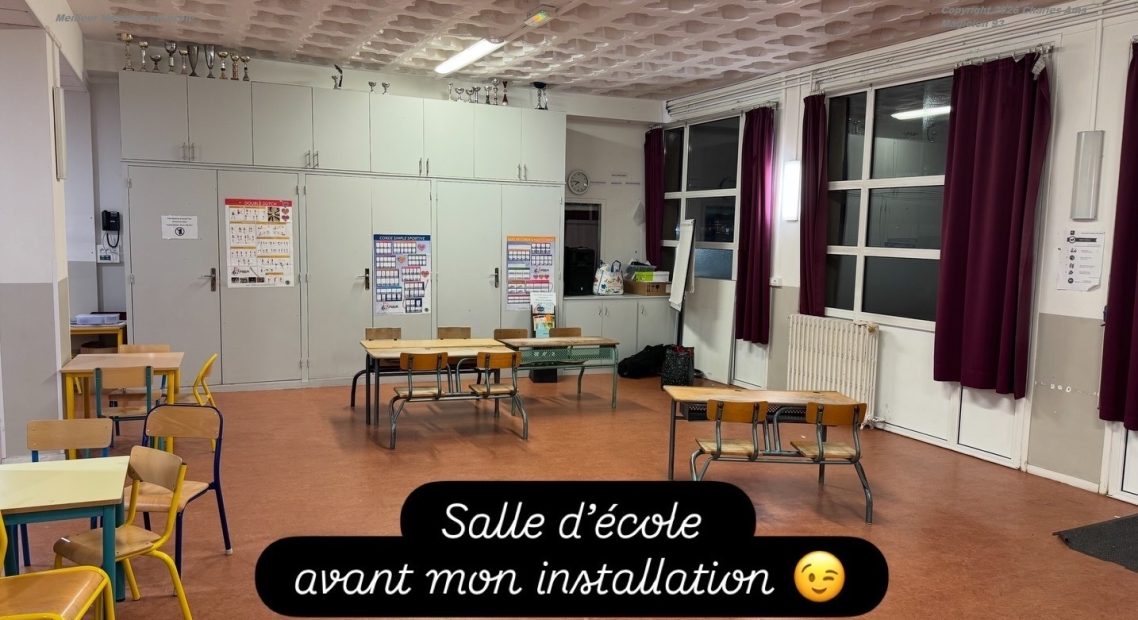 Salle d'école primaire AVANT montage du Théâtre: Spectacle jeune public de magie du super Magicien 91pour ALSH en Essonne à 91150 Étampes Salle d'école primaire AVANT montage du Théâtre: Spectacle jeune public de magie du super Magicien 91pour ALSH en Essonne à 91150 Étampes