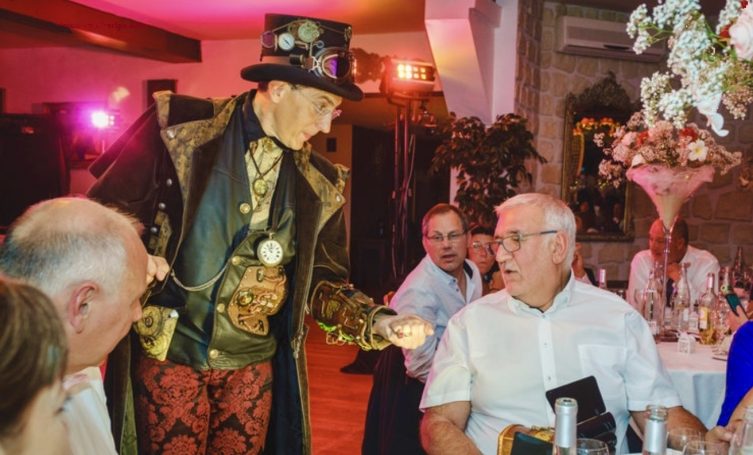 Spectacle magnifique et élégant avec le Meilleur MAGICIEN 27 Close-up Magie entreprise de qualité Haut-de-gamme à 27000 Evreux