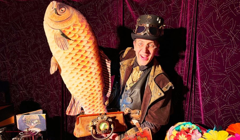 Spectacle magie joyeux et drôle centre de loisirs 75 le meilleur magicien à Paris 75019 école anniversaire à domicile soirée entreprise Spectacle magie pour enfant centre de loisirs 75 le meilleur magicien à Paris 75019 école anniversaire à domicile soirée entreprise