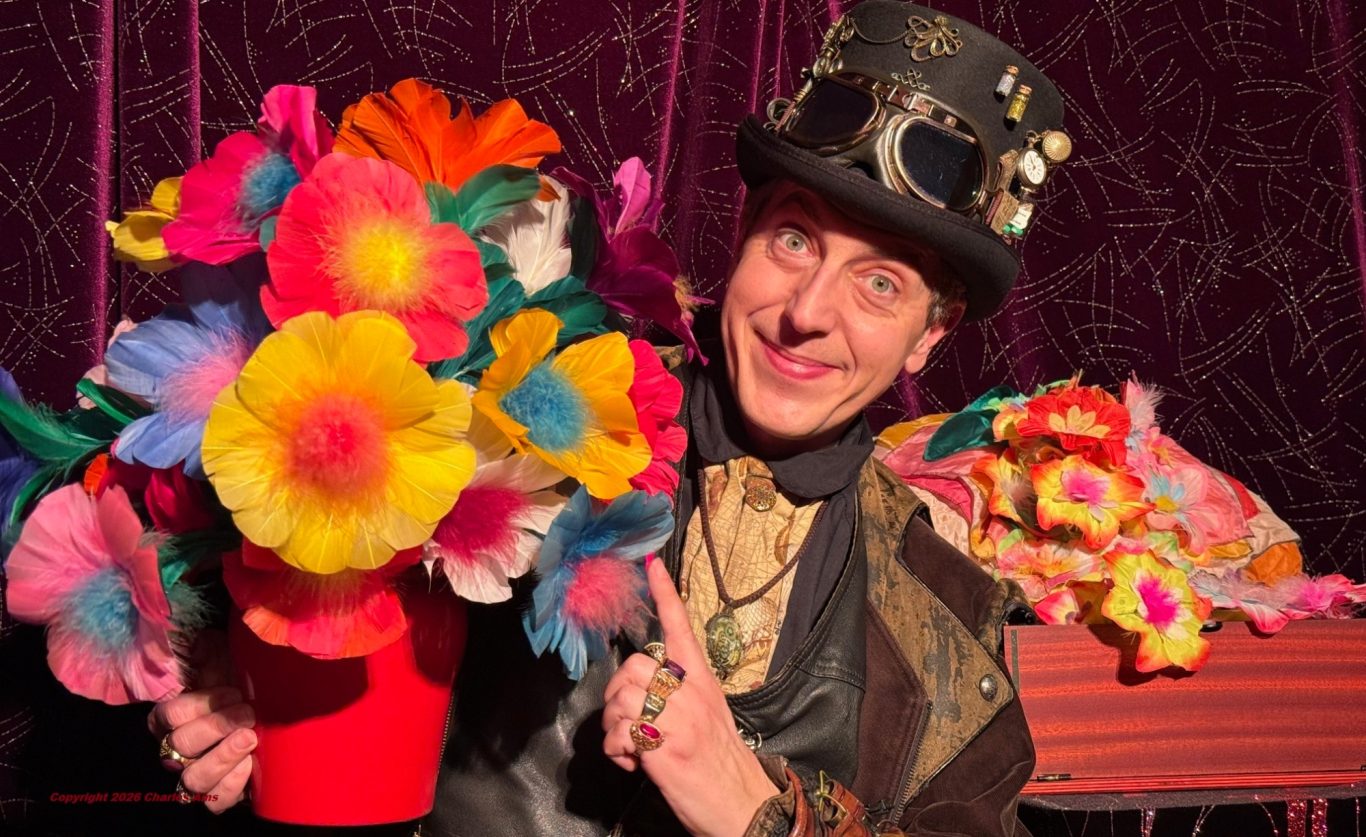 Spectacle coloré et joyeux de magie pour enfants en école et centre de loisirs à 75000 Paris avec le meilleur magicien 75: Costume unique Spectacle coloré et joyeux de magie pour enfants en école et centre de loisirs à 75000 Paris avec le meilleur magicien 75: Costume unique