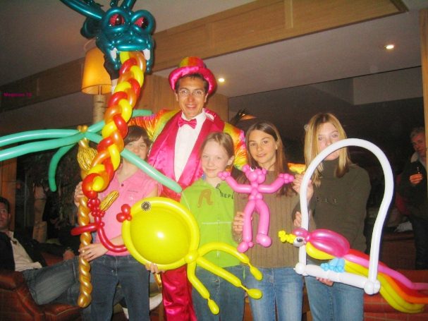 Magicien-78-Yvelines-Animation-Mariage-Centre-de-loisirs-ecole-Versailles-Rambouillet-Le-Pecq-Vesinet-Jouy-en-Josas-Chatou